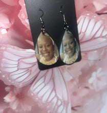 Load image into Gallery viewer, Picture Earrings
